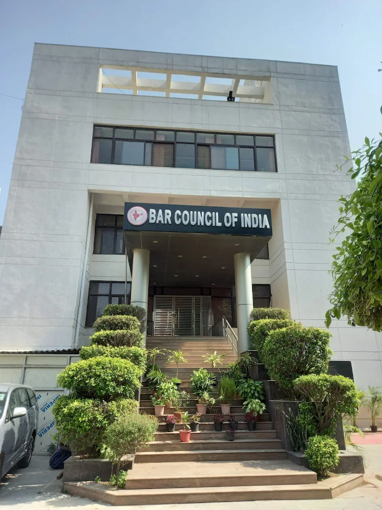 The Role of Bar Councils:कानूनी नैतिकता की रीढ़, बार काउंसिल क्यों है ज़रूरी? 2 Bar Council